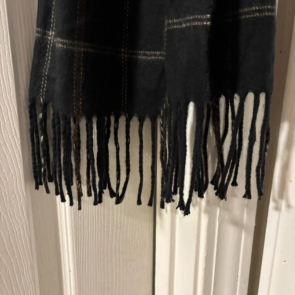 Classic Black and Brown Plaid Fleece Warm Cozy Unisex Scarf One Size